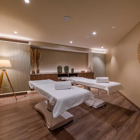 Hotel Dolinas Climbing Porto de Mós