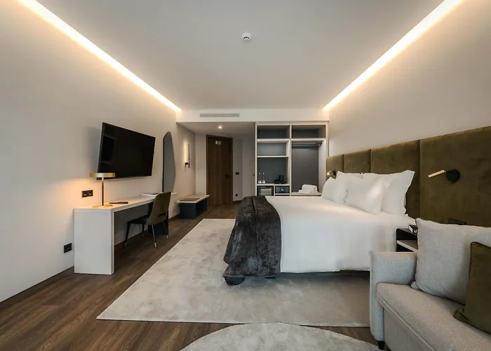 Otel Dolinas Climbing